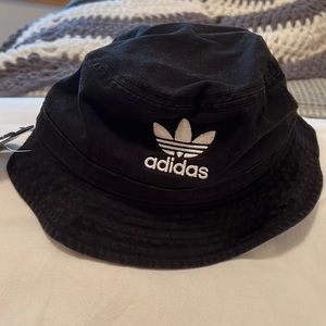 NEW Adidas Bucket Hat